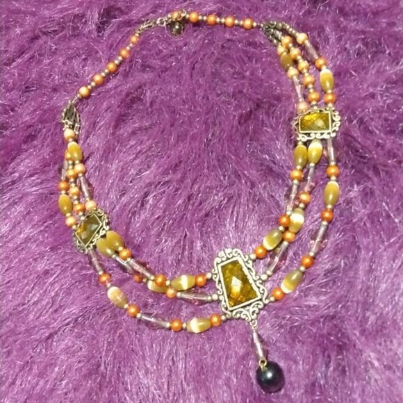 Woman's Fashion Necklace - Picture 2 of 10